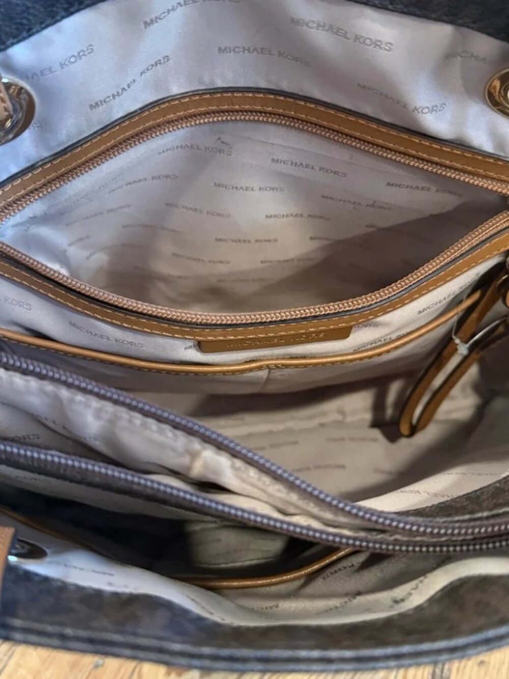 Michael Kors Jet Set Large Travel Shoulder Signature Tote Brown/Tan EUC - Picture 9 of 15